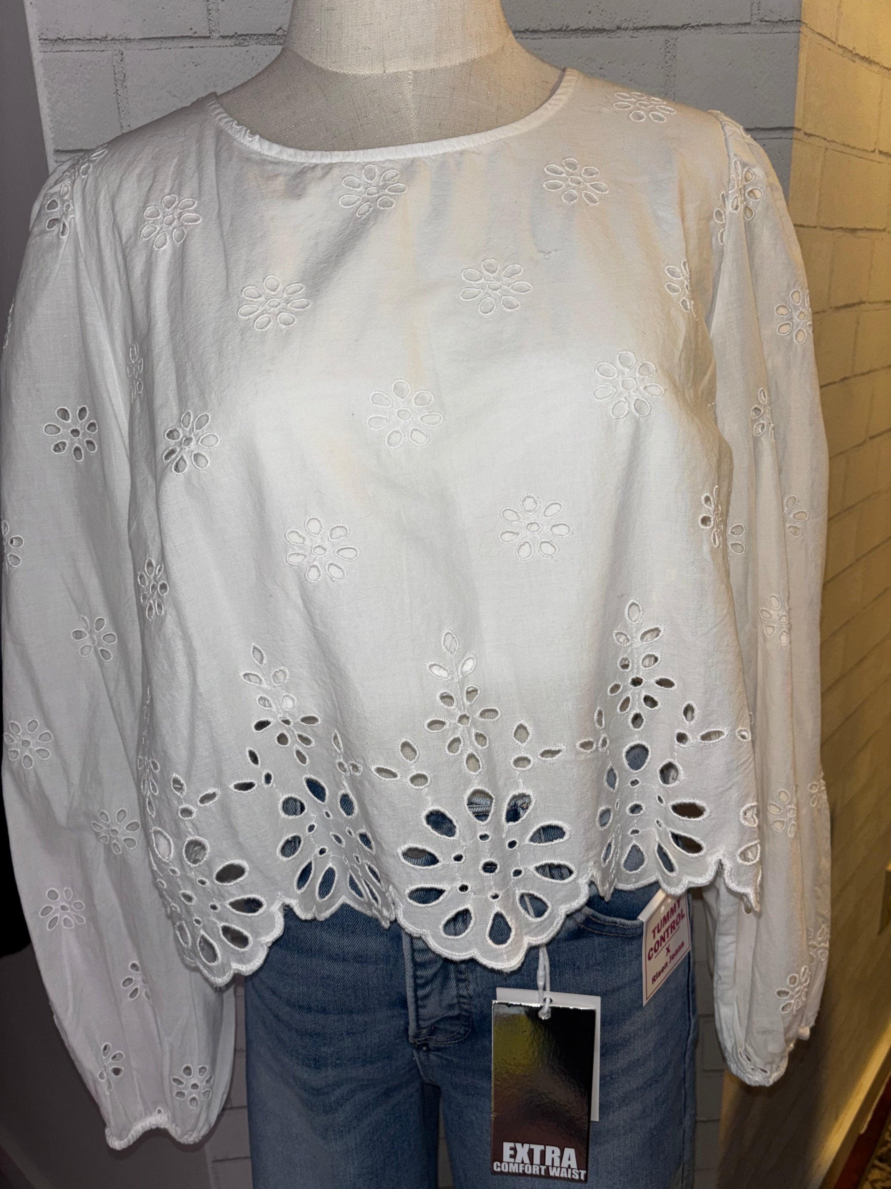 American Eagle Eyelet Crop Top